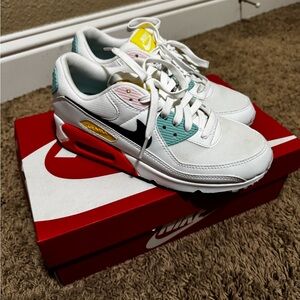 Nike Air Max 90 NN Women's Sneakers